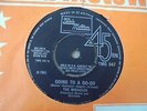 The Miracles - Going To A Go-Go 1965 UK 45 TAMLA MOTOWN TMG 547
