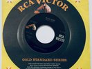 ELVIS PRESLEY- DOG ON SIDE USA GOLD,STANDARD SERIES SINGLE