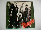 THE CLASH - SELF TITLED 1977 UK LP - S CBS 82000, PLAYS IN VERY GOOD CONDITION