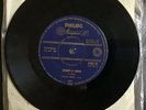 Chuck Berry - Johnny B Goode / Around And Around ????