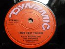 Busty Brown & The Warners - Throw Away Your Gun Rare 1972 Dynamic 45 EX