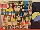 SIOUXSIE And The BANSHEES Once Upon A Time / The Singles 1981 PVC PUNK Shrink
