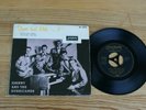Johnny and the Hurricanes ; stars and Hits No 7   EP  rockn roll