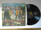 The Beatles vinyl record:Sgt Peppers Lonely Hearts Club Band mono PMC7027 nm/vg+