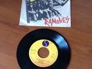 ,RAMONES,GLAD TO SEE YOU GO/BABY SITTER/MEDLEY,SIRE,ITA,SAA 734,1977,TOP