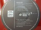 The Beatles Revolver EAS-70136 Red Vinyl Japan Mono 1982 EX+/EX+ Complete