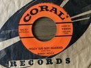 45 RPM Buddy Holly CORAL 32134 Peggy Sue Got Married /Crying Waiting Hoping VG++