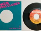 WINGS PAUL MCCARTNEY Getting Closer / Spin It On Columbia 3-11020 w/ rare PS