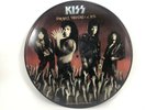 KISS 