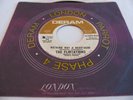 THE FLIRTATIONS - NOTHING BUT A HEARTACHE / HOW CAN YOU TELL ME? - DERAM