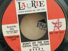 Gerry & Pacemakers Laurie 3251 DON'T LET THE SUN CATCH YOU CRYING(RARE PROMO 45)