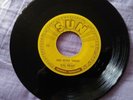 ELVIS PRESLEY GOOD ROCKIN TONIGHT/I DONT CARE IF THE SUN DONT SHINE SUN 45 B
