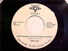 DRY ICE (RARE GARAGE FUZZ PSYCH)   DON'T MUNKEY WITH THE FUNKY SKUNKY   JEWEL