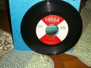 FRANKIE AND THE CLASSICALS  WHAT SHALL I DO CALLA RECORDS NO. C-127  VG++