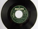 Disque vinyle 2 titres juke box JOHNNY HALLYDAY AU PAYS DES AVEUGLES