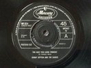 DENNY SEYTON & THE SABRES - HANDS OFF rare UK 1964 / BEAT MOD R&B / NEAR MINT