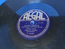 Charles Trenet 78 Regal C10.047 Douce France/N'Y Pensez Pas Trop E-IVH World