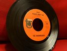 Moonrakers - Baby Please Don't Go (1966) / 45 7” Record Single Garage Rock RARE