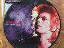 DAVID BOWIE - JOHN, I’M ONLY DANCING. 40th ANNIVERSARY PICTURE DISC 7” SINGLE.