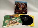 THE BEATLES 'Sgt Peppers Lonely Hearts Club Band' Vinyl Lp With Insert - BA8
