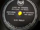 ELVIS PRESLEY (78 RPM - ITALY)  A25V 0524 - LOVE ME TENDER (RARE LOGO  RCA) 1957