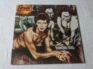 BOWIE - DIAMOND DOGS (UK 1974 RELEASE - GATEFOLD SLEEVE - VERY GOOD COPY)