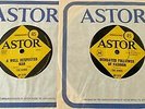 THE KINKS 2x rare Aussie VG 45's 