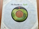 Beatles on Apple White Sleeve -Hey Jude/Revolution -Canada 2276 mono 1968 45rpm
