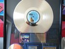 Pink Floyd RIAA Award gold für Animals an die Plattenfirma goldene Schallplatte
