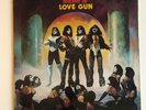 Kiss Love Gun Vinyl LP Record Album 1st Edition Release Original 1977