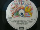 RECORD ALBUM QUEEN A NIGHT AT THE OPERA Factory Sample YAX 5063-2 5064-2 (4)