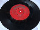 Bobby Lewis - Tossin' And Turnin' (Parlophone 4794)