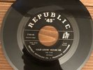 The Clips 45 “Wish I Didn’t Love You/Lovin Moves Me” REPUBLIC OG Doo Wop CLEAN