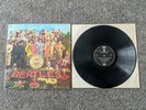 THE BEATLES UK SGT PEPPERS LONELY HEARTS CLUB BAND EXCELLENT+ WITH LABEL ERROR