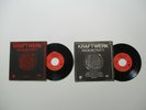 DEUX  45T SP  KRAFTWERK RADIOACTIVITY POCHETTES DIFFERENTES DONT UNE TRES RARE