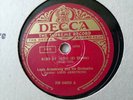 78 rpm.LOUIS ARMSTRONG.Kiss Of Fire.Big Butter And Egg Man. Decca BM 04956 A