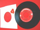 RARE 45 RPM- 1975 LOS TEEN TOPS- ROCK NENA LINDA/TUTTI FRUTTI- FREE SPINDLE-NICE