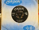 DEAN BEARD “RAKIN’ & SCRAPIN” ORIG 1957 UK ROCKABILLY 45 ON LONDON - NICE COPY
