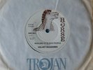 Trojan 1977 - Velvet Shadows - Wailing of Black People / Dubbin An Wailin 7
