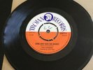 LONG SHOT KICK THE BUCKET-THE PIONEERS-TROJAN-1969-45 REGGAE SINGLE TR-672