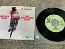 QUEEN - Fat Bottomed Girls / Bicycle Race 7
