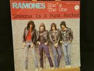Vinyl Single RAMONES - She´s the One - Sheena is a Punk Rocker