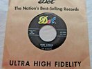 THE SCARLETS -STAMPEDE B/W PARK AVENUE - 45 RPM 7