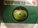 THE BEATLES - 7 INCH SINGLE - SOMETHING / COME TOGETHER - SOLID CENTRE
