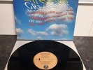 Cat stevens greatest hits vinyl volume 1 and 2 in very good condition  rare lp