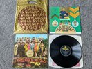 THE BEATLES 1969 UK 2ND PRESS SGT PEPPERS LONELY HEARTS CLUB BAND + SHOP BAG