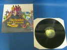 RECORD ALBUM THE BEATLES YELLOW SUBMARINE NOTHING IS REAL YEX 715 602