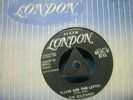 RECORD 7” SINGLE THE SOLITAIRES PLEASE KISS THIS LETTER Tri-Centre 2460