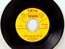TWIN TOWN 45 RPM 1965 Rave-Ons WANT YOU TO LOVE ME Garage TT-702 Strong VG+