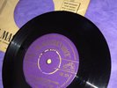 ALMA COGAN : 7” Nearly Mint-45 I CAN'T TELL A WALTZ FROM A TANGO/CHRISTMAS CARDS
